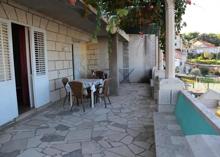 In With Sea Views, Terrace, Air Conditioning, Wifi 869-1 869-3 Appartement Lumbarda