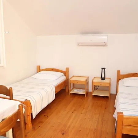 Apartman In With Sea Views, Terrace, Air Conditioning, Wifi 869-1 869-3
