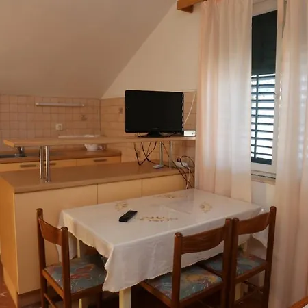 In With Sea Views, Terrace, Air Conditioning, Wifi 869-1 869-3 Apartment Lumbarda