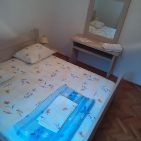 Apartment In With Sea Views, Terrace, Air Conditioning, Wifi 869-1 869-3 Lumbarda