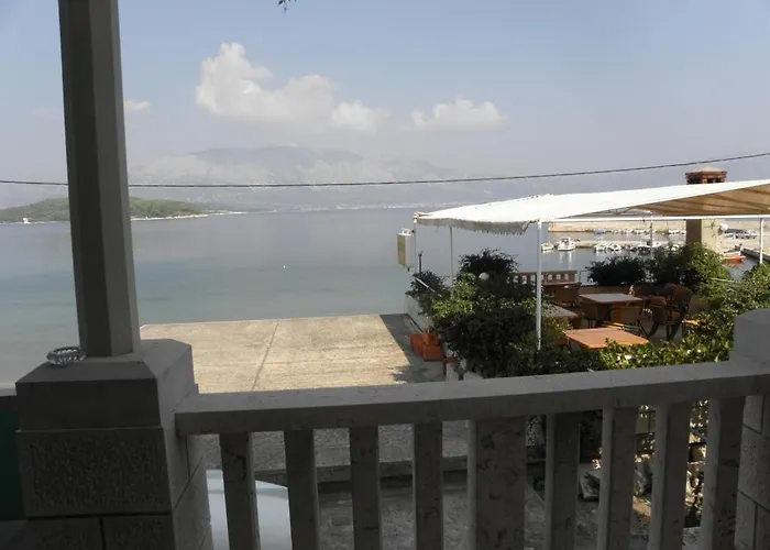 In With Sea Views, Terrace, Air Conditioning, Wifi 869-1 869-3 Appartement Lumbarda